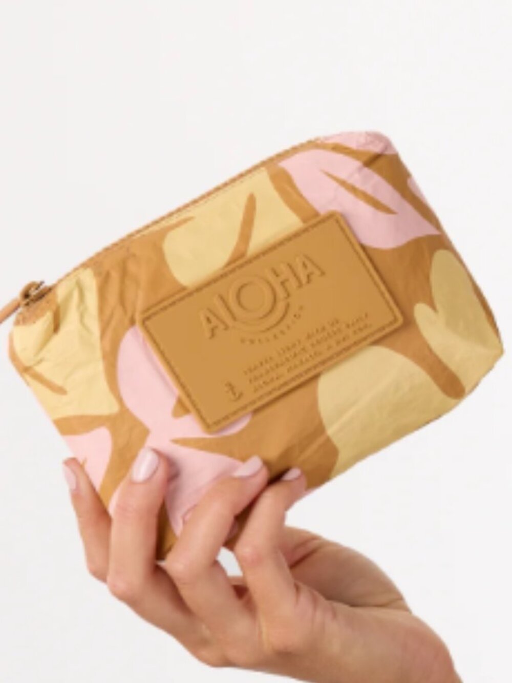 Mini Pouch Swoosh Hey Girl on Tan  NWT Price Final!